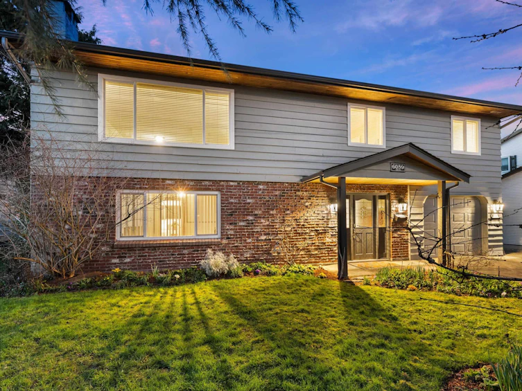 6059 49b Avenue, Delta, BC, V4K 1Z9 - 2