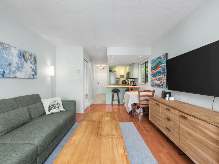1-719 E 31st Avenue, Vancouver, BC, V5V 2W9 - 3