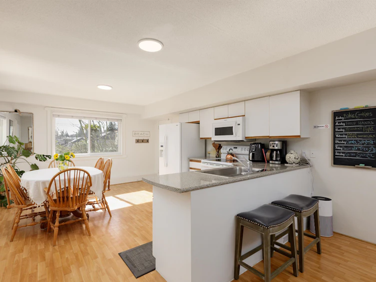2441 Panorama Drive, North Vancouver, BC, V7G 1V4 - 25