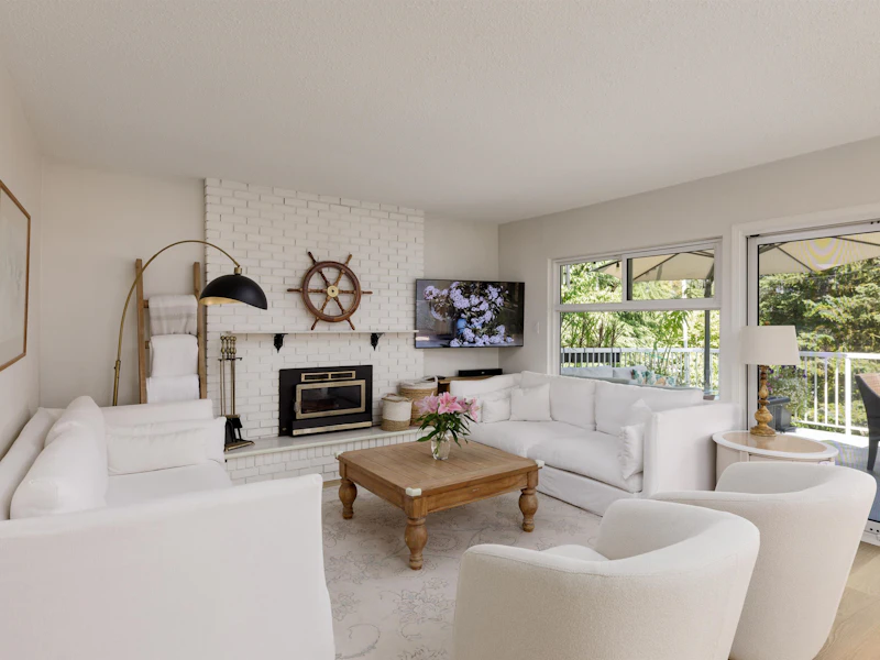 2441 Panorama Drive, North Vancouver BC V7G 1V4