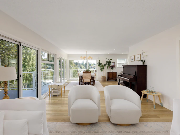 2441 Panorama Drive, North Vancouver, BC, V7G 1V4 - 4