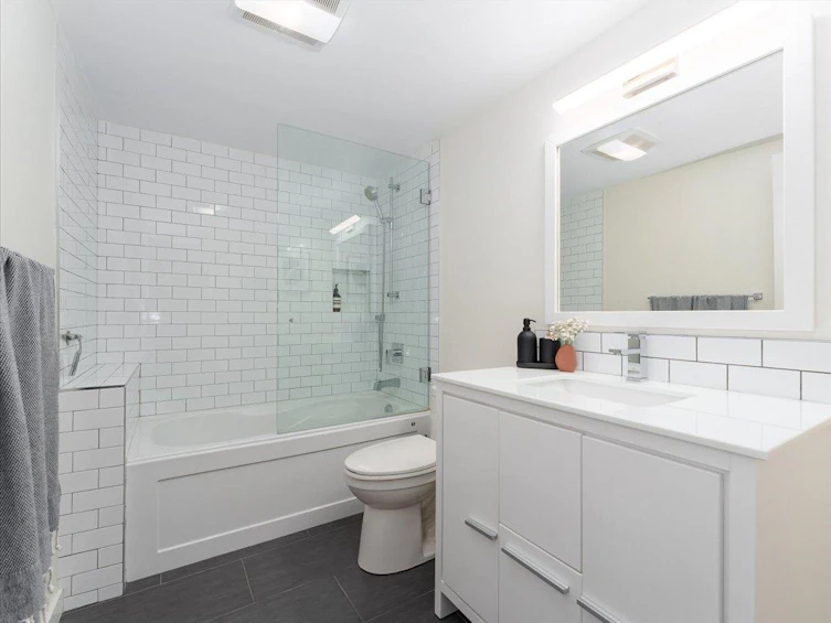 304-1385 Draycott Road, North Vancouver, BC, V7J 3K9 - 25