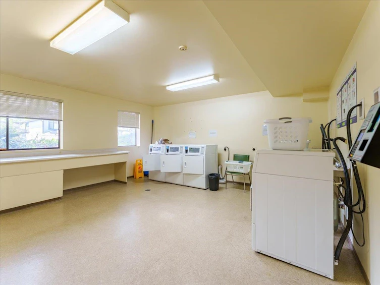 304-1385 Draycott Road, North Vancouver, BC, V7J 3K9 - 32