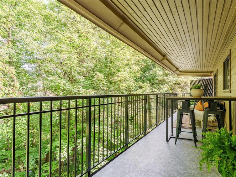 304-1385 Draycott Road, North Vancouver, BC, V7J 3K9 - 9