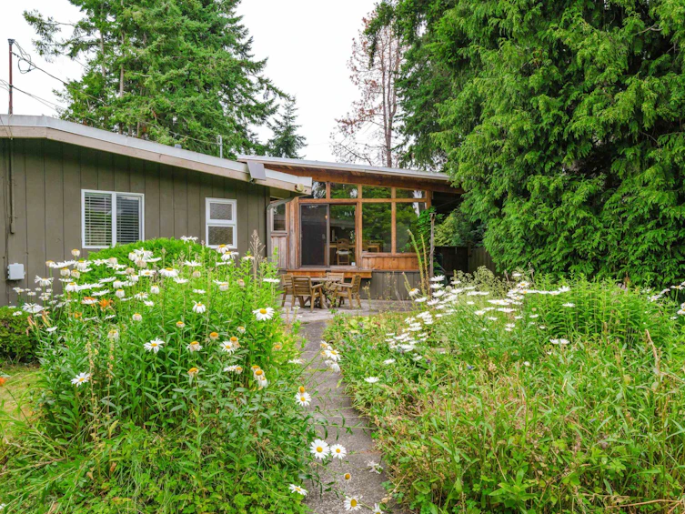 5546 Grove Avenue, Delta, BC, V4K 2A7 - 38