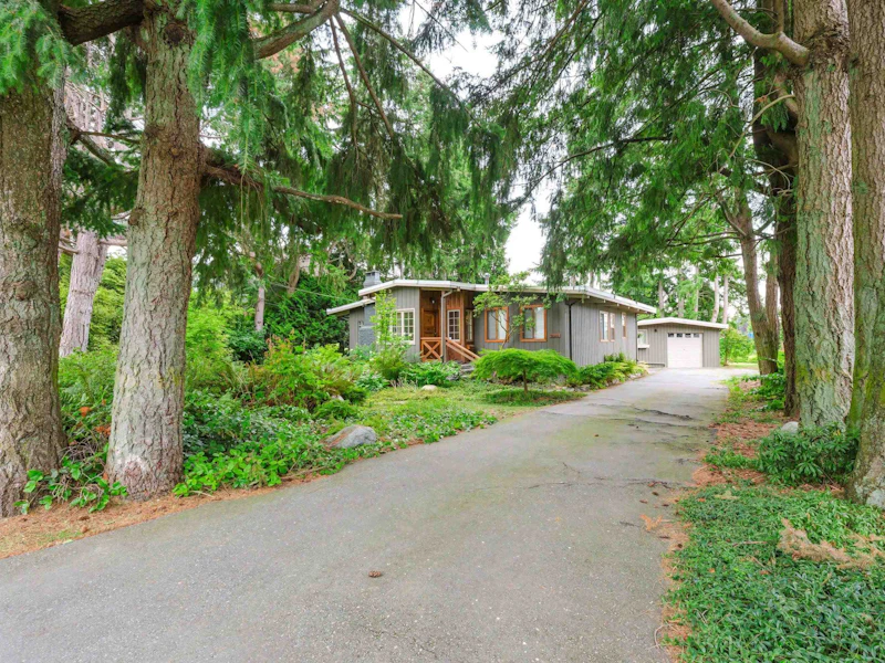 5546 Grove Avenue, Delta BC V4K 2A7