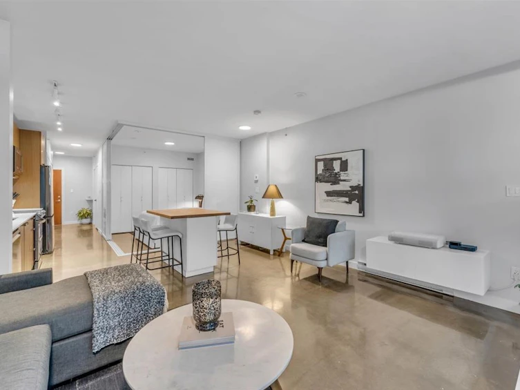 210-221 Union Street, Vancouver, BC, V6A 0B4 - 6