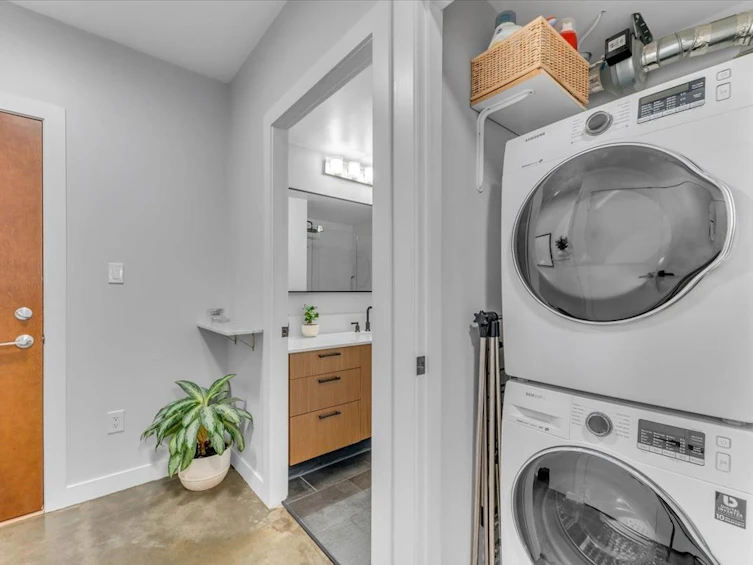 210-221 Union Street, Vancouver, BC, V6A 0B4 - 20