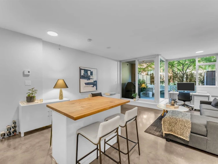 210-221 Union Street, Vancouver, BC, V6A 0B4 - 9