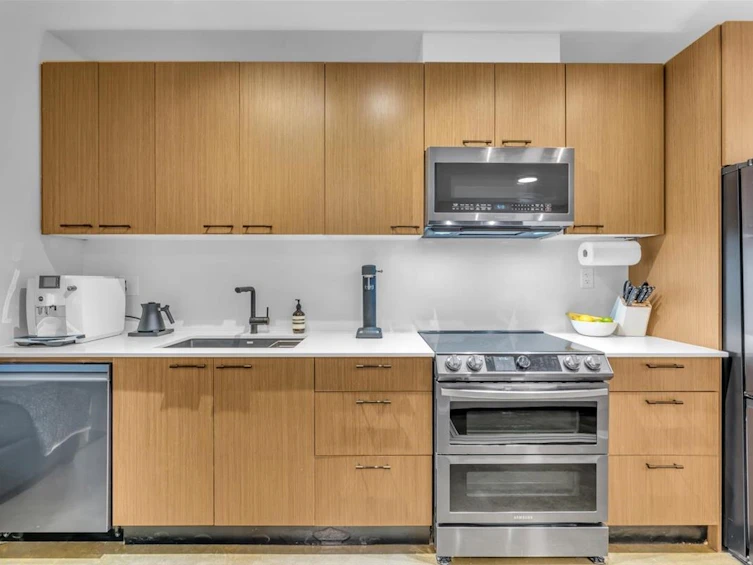 210-221 Union Street, Vancouver, BC, V6A 0B4 - 16