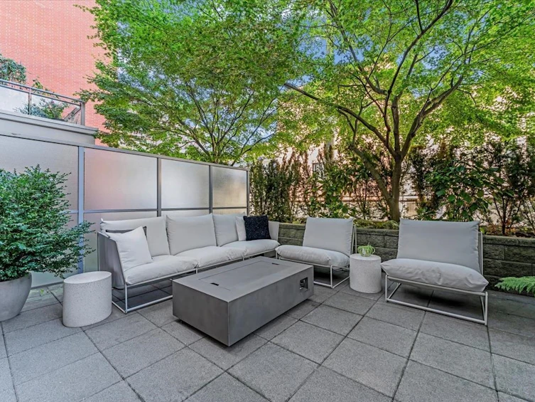 210-221 Union Street, Vancouver, BC, V6A 0B4 - 21