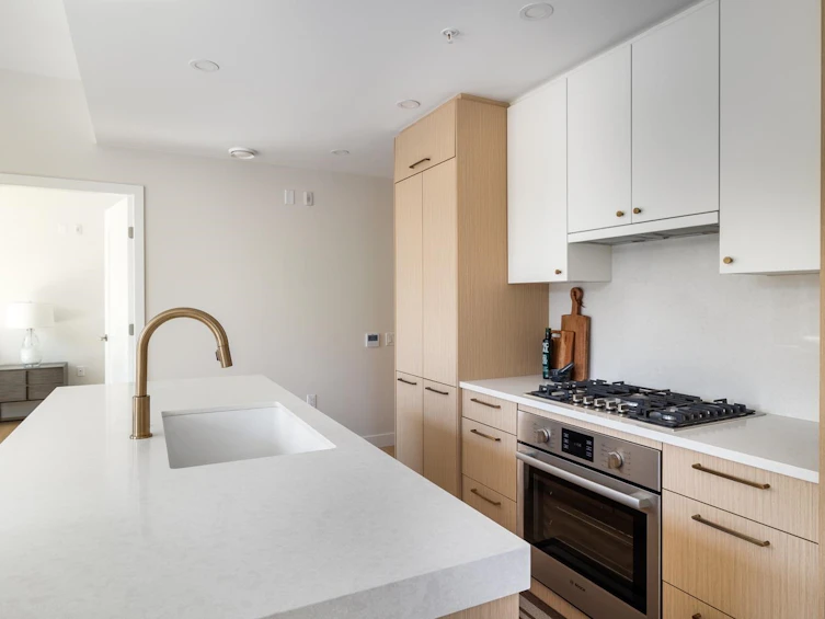 207-5007 Ash Street, Vancouver, BC, V5Z 3G3 - 4