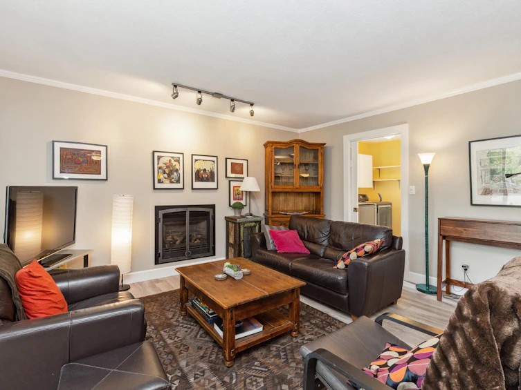 4728 Underwood Avenue, North Vancouver, BC, V7K 3A8 - 14