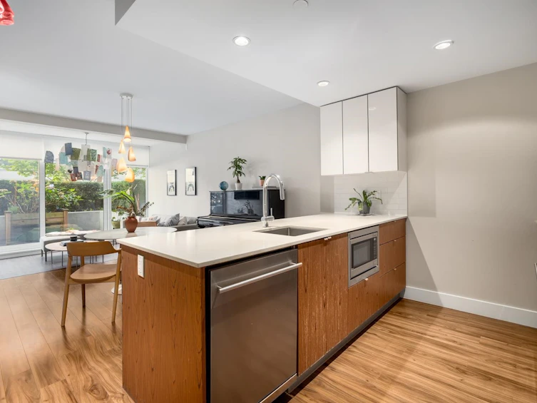 218-159 W 2nd Avenue, Vancouver, BC, V5Y 0L8 - 5