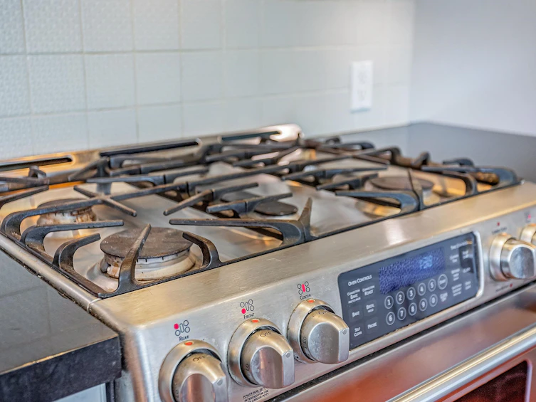 4046 Eton Street, Burnaby, BC, V5C 1J7 - 10