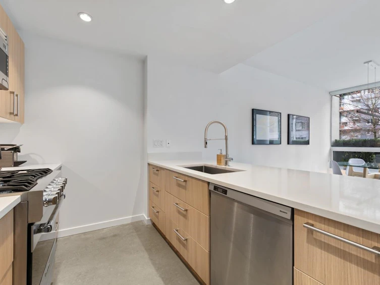128 W 1st Avenue, Vancouver, BC, V5Y 0H5 - 6