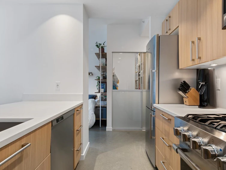 128 W 1st Avenue, Vancouver, BC, V5Y 0H5 - 4