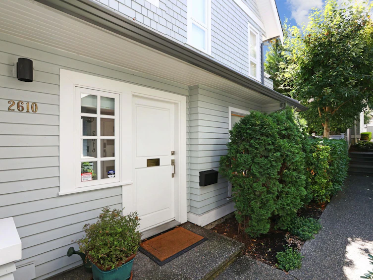 2610 Point Grey Road, Vancouver, BC, V6K 1A5 - 2