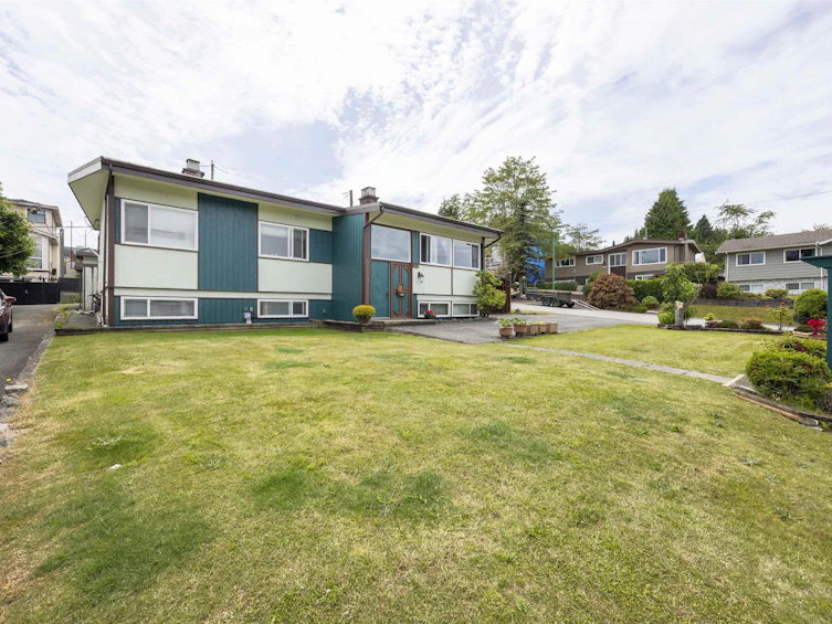 4646 Charlotte Court, Burnaby, BC, V5G 2R8 - 13