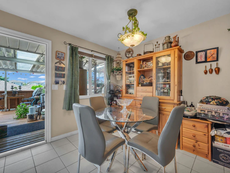 7093 Dow Avenue, Burnaby, BC, V5J 3X2 - 15