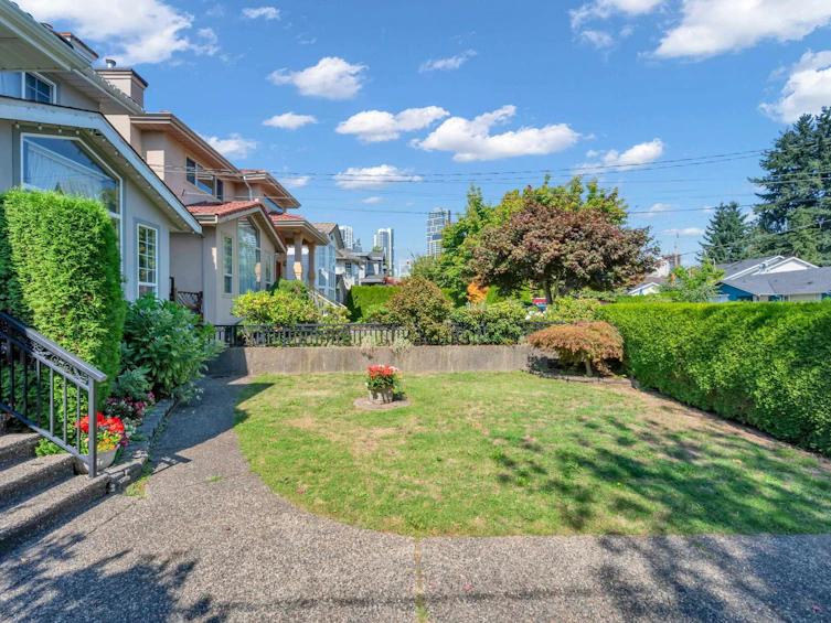 7093 Dow Avenue, Burnaby, BC, V5J 3X2 - 28