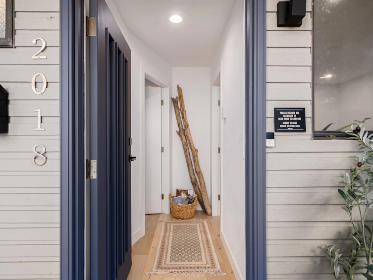 2018 Chesterfield Avenue, North Vancouver, BC, V7M 2P6 - 4