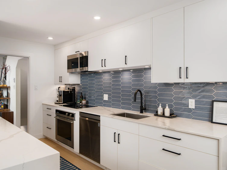 2018 Chesterfield Avenue, North Vancouver, BC, V7M 2P6 - 16