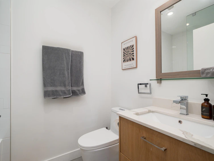 2018 Chesterfield Avenue, North Vancouver, BC, V7M 2P6 - 8