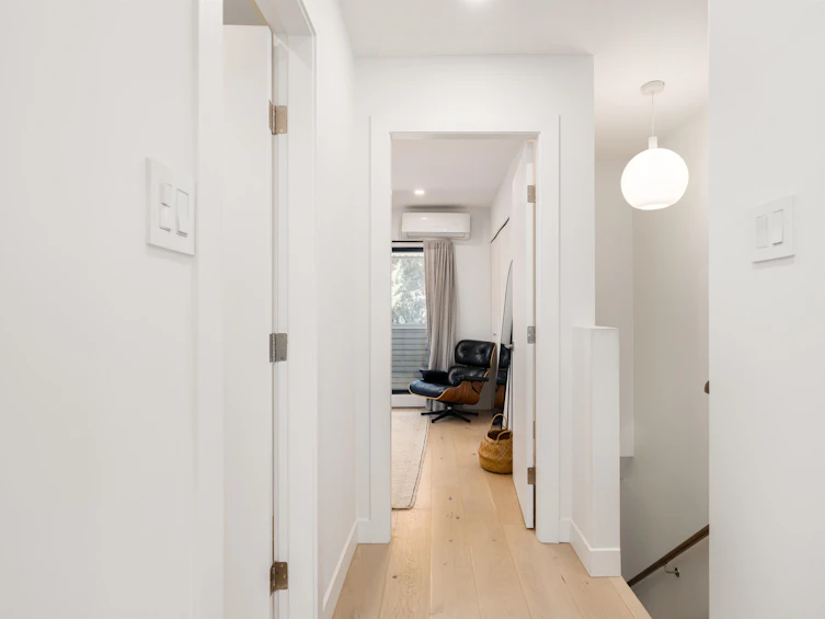 2018 Chesterfield Avenue, North Vancouver, BC, V7M 2P6 - 18