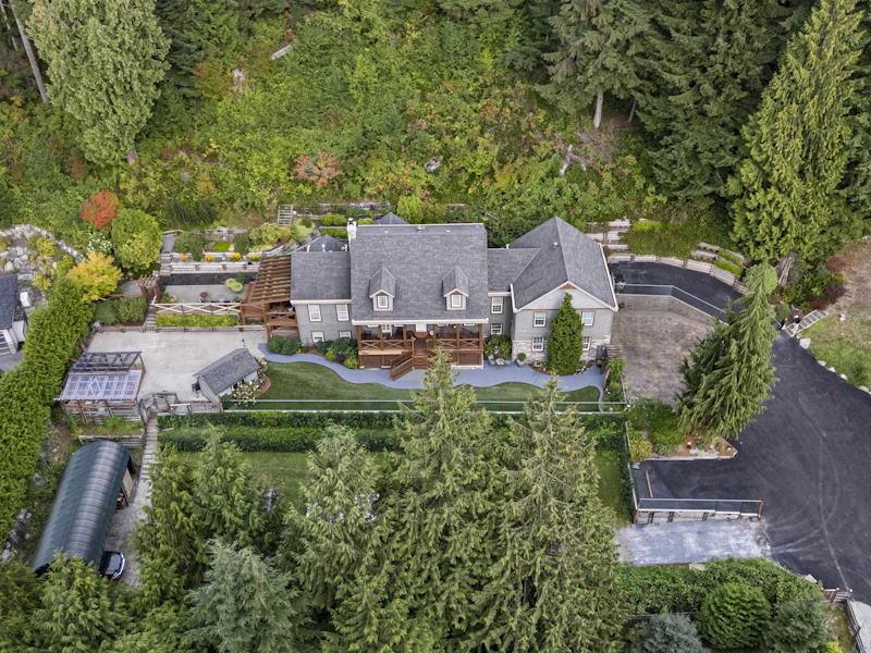 1722 East Road, Port Moody BC V3H 5E9
