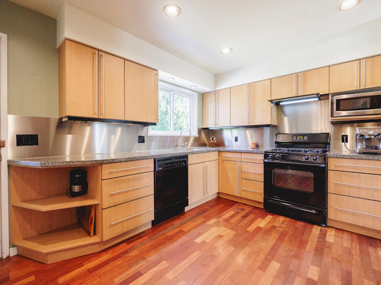 1444 Eastern Drive, Port Coquitlam, BC, V3C 2S4 - 11