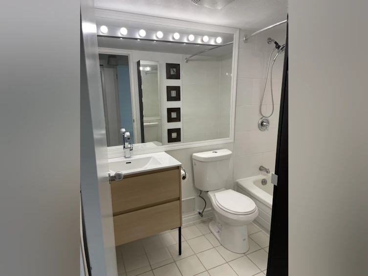 205-1345 W 4th Avenue, Vancouver, BC, V6H 3Y8 - 21