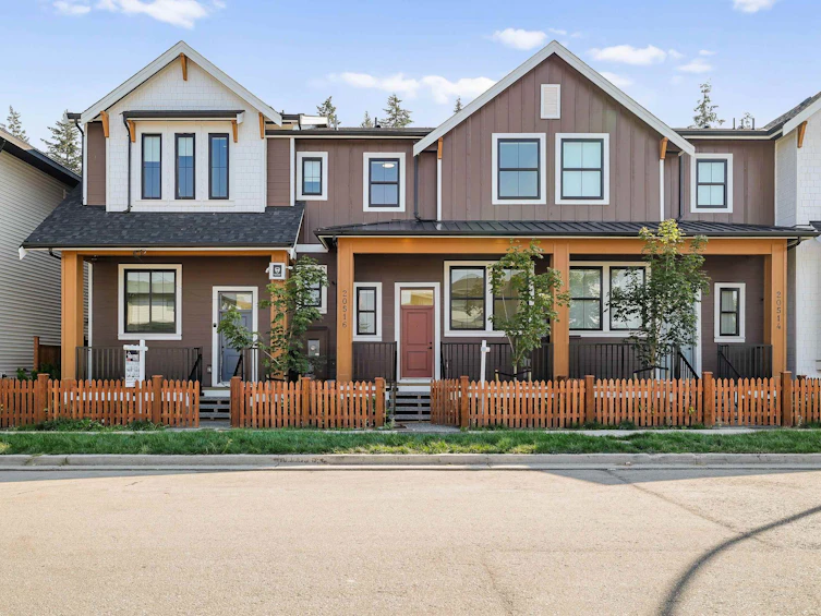 20516 75 Avenue, Langley, BC, V2Y 1V5