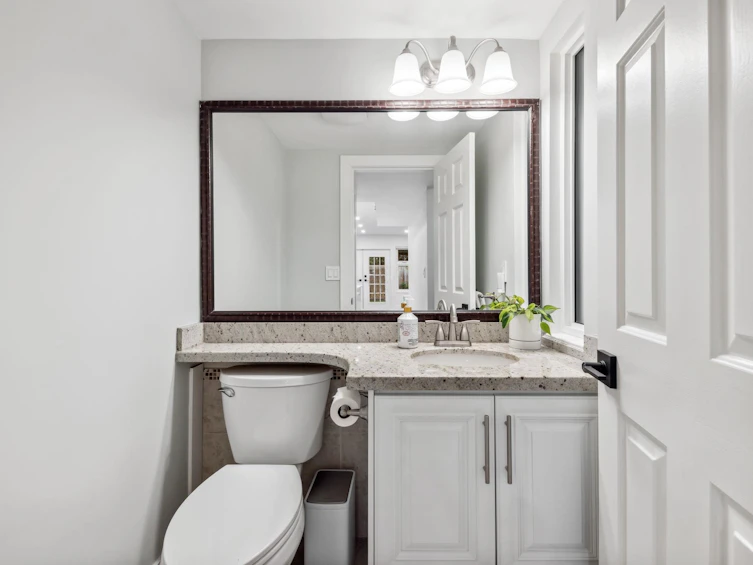8360 Dayton Court, Richmond, BC, V6Y 3H6 - 27