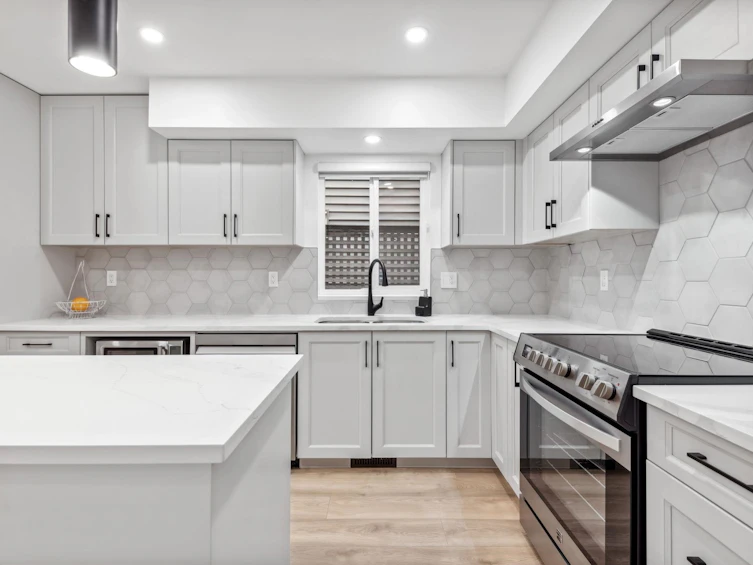 8360 Dayton Court, Richmond, BC, V6Y 3H6 - 18
