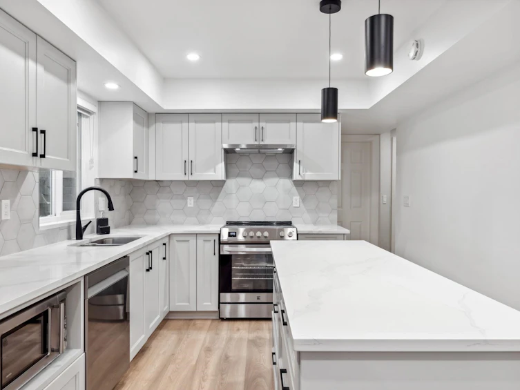 8360 Dayton Court, Richmond, BC, V6Y 3H6 - 16