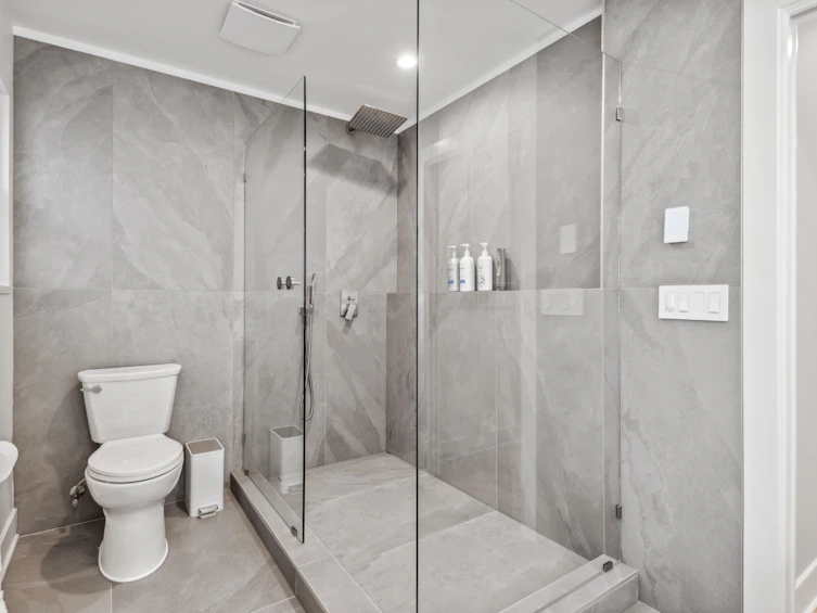 8360 Dayton Court, Richmond, BC, V6Y 3H6 - 22