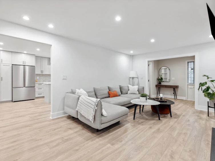 8360 Dayton Court, Richmond, BC, V6Y 3H6 - 6
