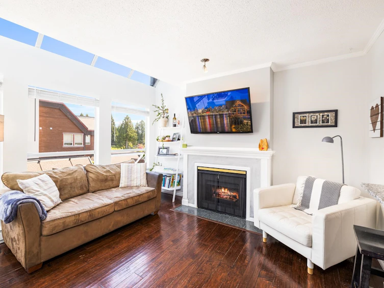 309-3721 Delbrook Avenue, North Vancouver, BC, V7N 3Z4 - 9
