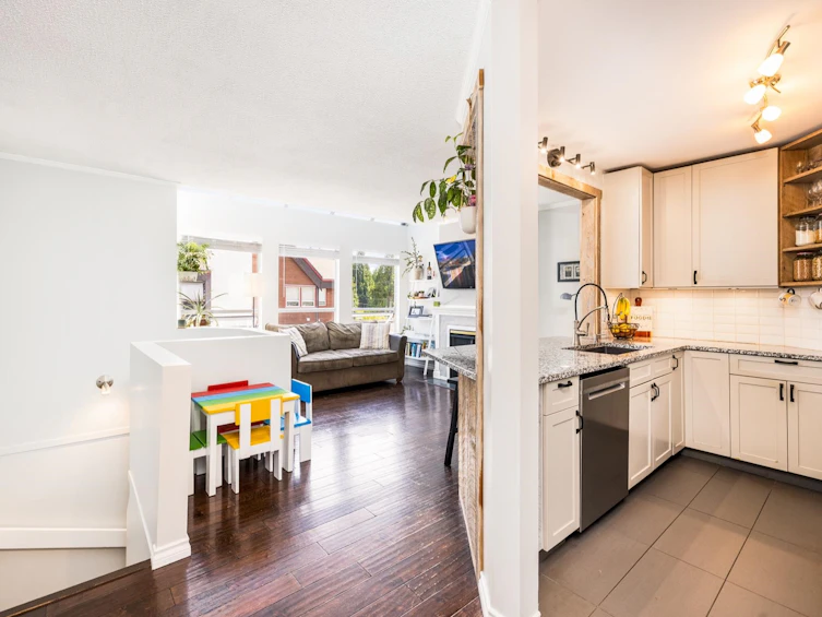 309-3721 Delbrook Avenue, North Vancouver, BC, V7N 3Z4 - 16