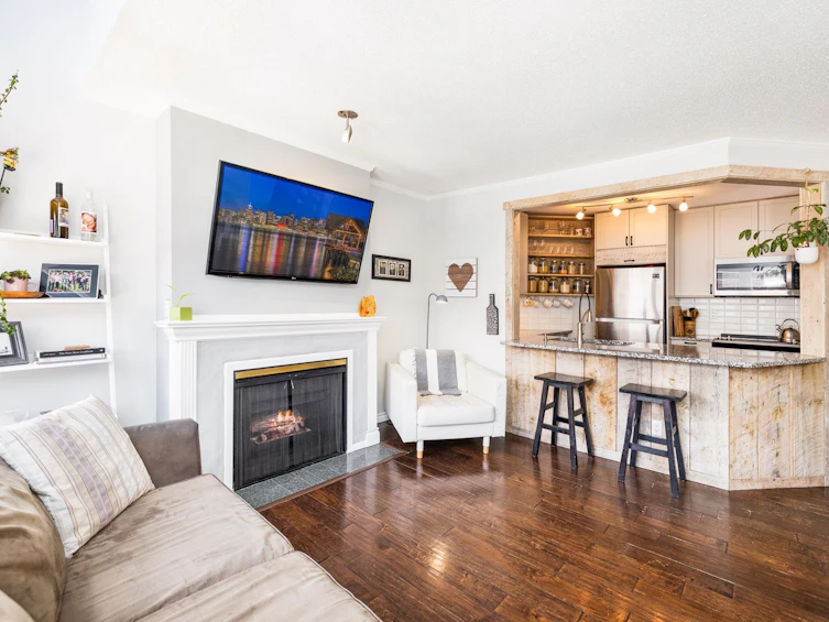 309-3721 Delbrook Avenue, North Vancouver, BC, V7N 3Z4 - 10