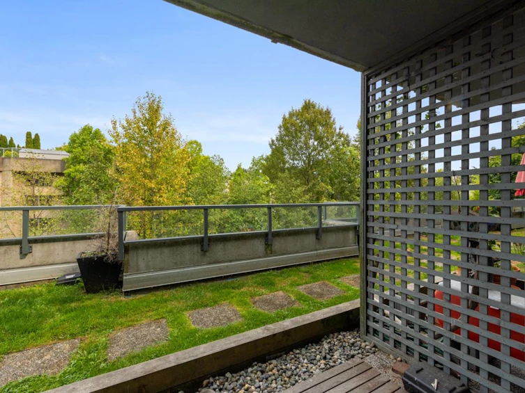 22-1345 W 4th Avenue, Vancouver, BC, V6H 3Y8 - 17