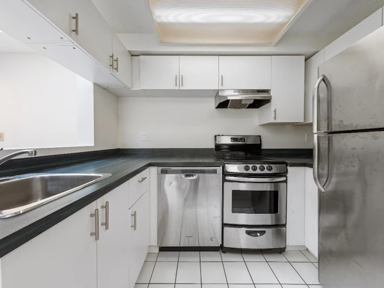 22-1345 W 4th Avenue, Vancouver, BC, V6H 3Y8 - 12
