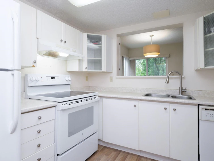 4728 Willowdale Place, Burnaby, BC, V5G 4B4 - 10