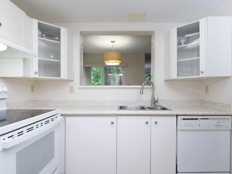 4728 Willowdale Place, Burnaby, BC, V5G 4B4 - 9