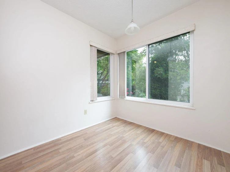 4728 Willowdale Place, Burnaby, BC, V5G 4B4 - 13