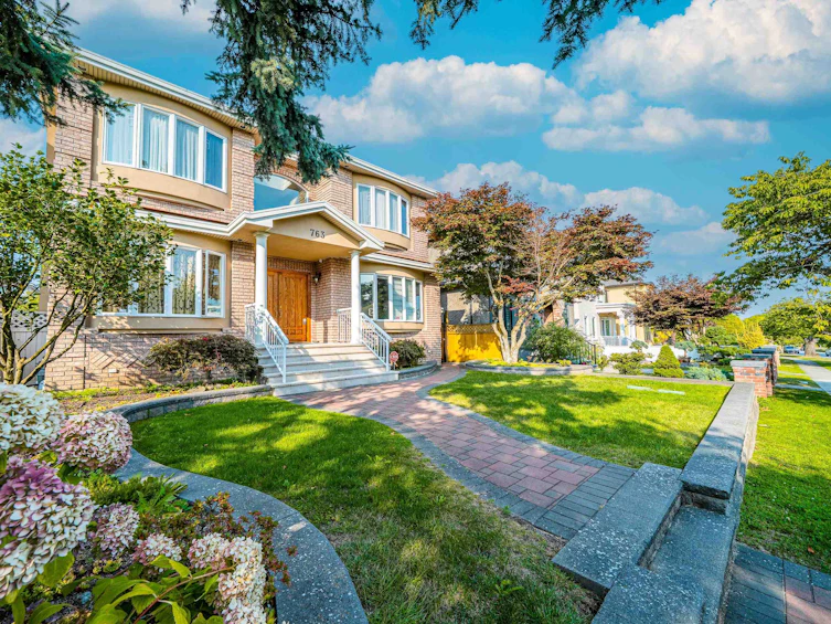 763 W 64th Avenue, Vancouver, BC, V6P 2L2 - 2