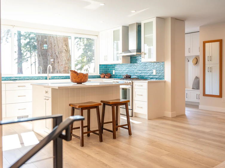 1590 Ocean Beach Esplanade, Gibsons, BC, V0N 1V5 - 5