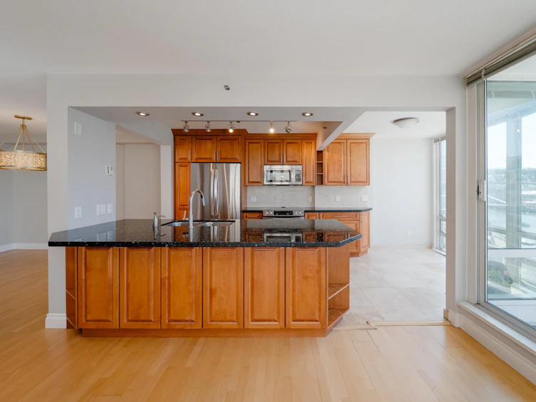 805-1500 Hornby Street, Vancouver, BC, V6Z 2R1 - 13