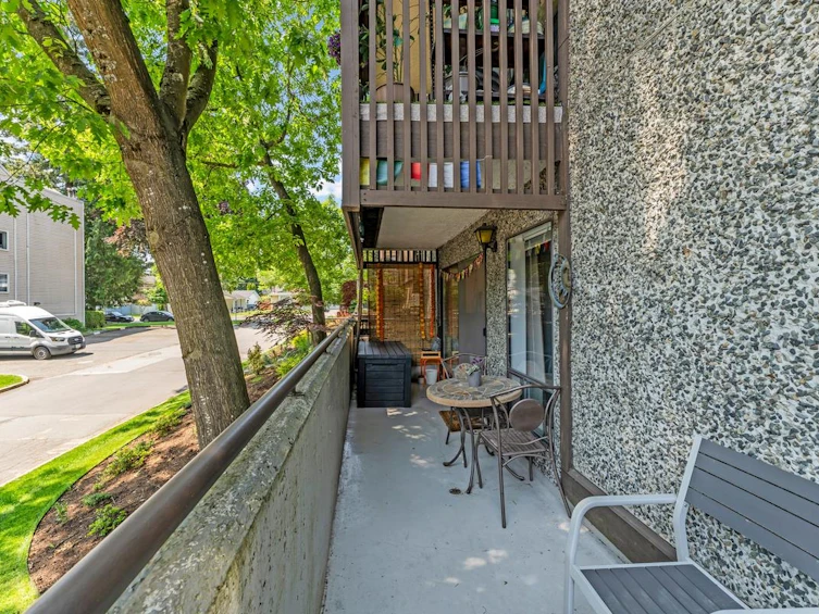 102-9682 134 Street, Surrey, BC, V3T 5L6 - 14